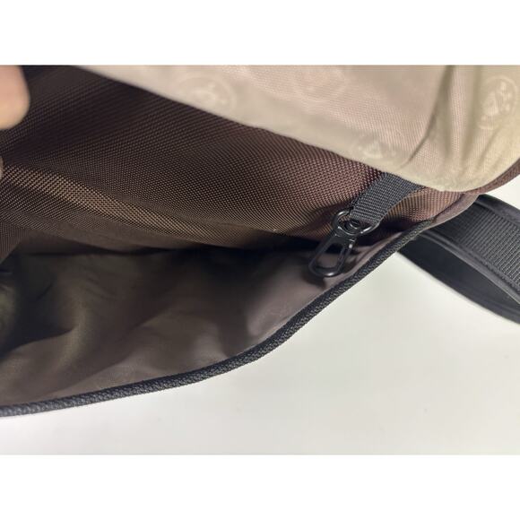 Pacsafe Metrosafe 200 Anti-Theft Travel Shoulder Bag Brown Crossbody PB008 - Picture 7 of 16